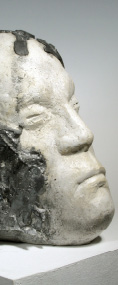 Amok I; Blei, Beton; H. 21 cm; 2002