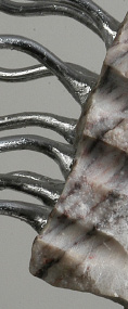 Meduse II; Marmor, Aluminium; H. 34 cm; 2003